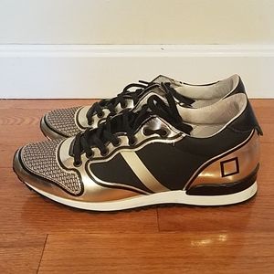 Women's D.A.T.E. Italian black and gold sneakers
